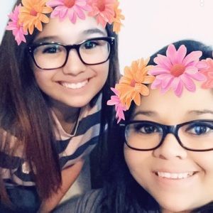 Meet your Posher, Liza